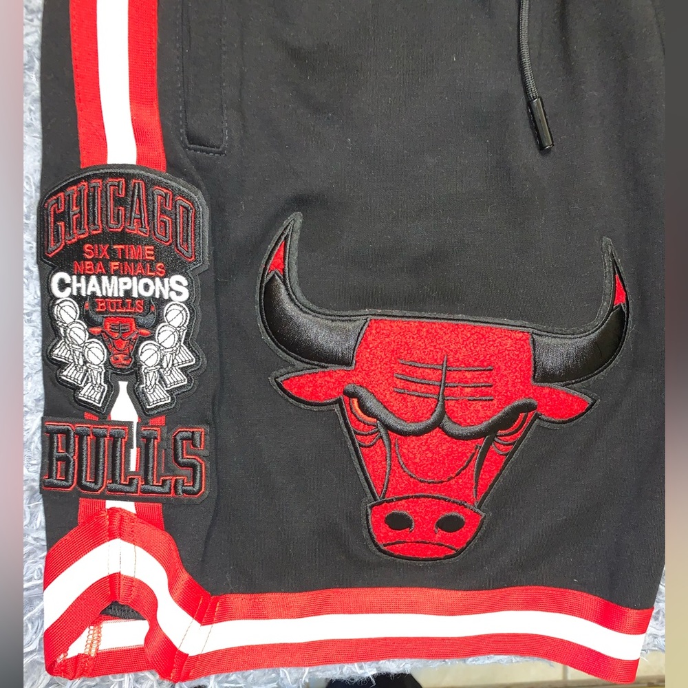 Chicago bulls men’s basketball shorts